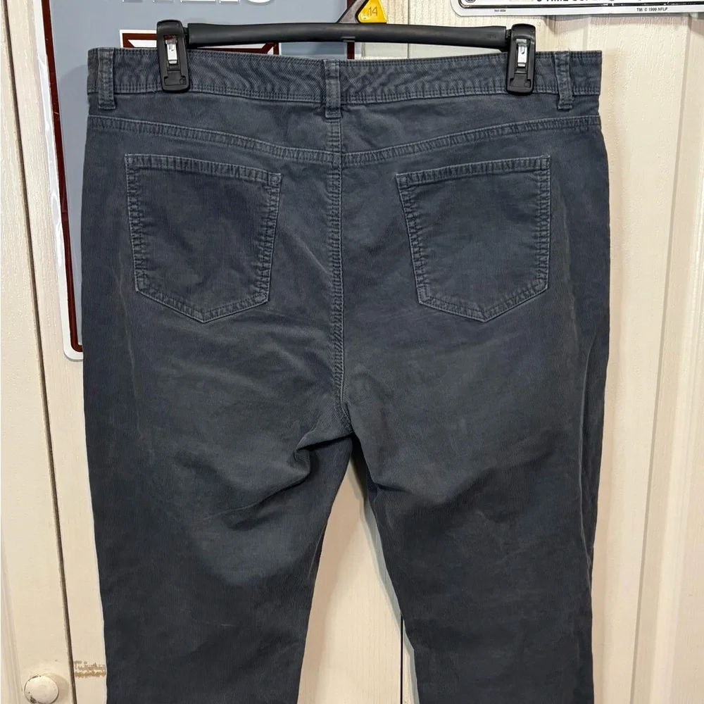 Tommy Hilfiger Women’s Corduroy Jeans